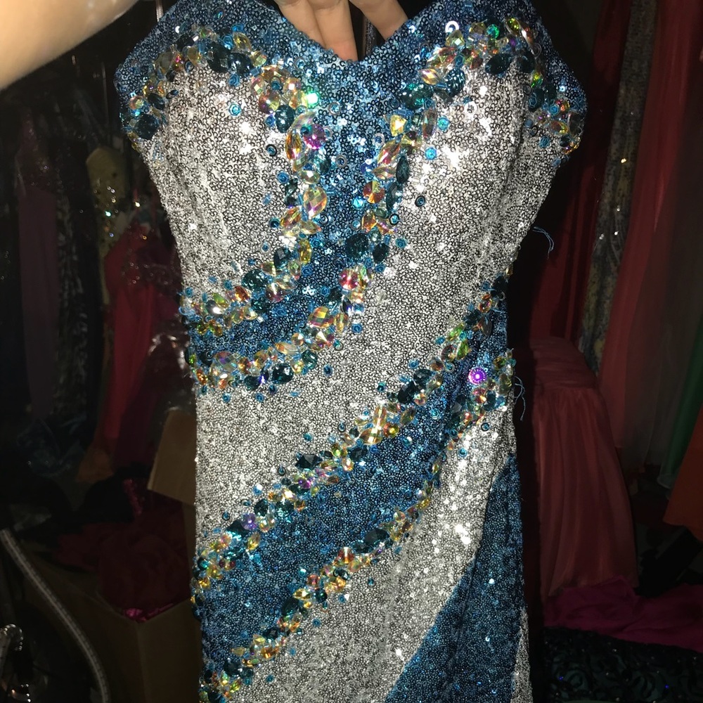 PartyTime Prom Dress - Picture 2 of 3